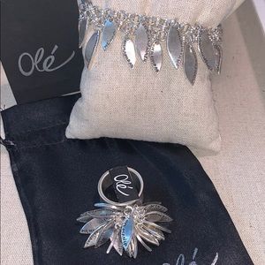 Olé Silver Leave 8” Bracelet & Ring s8